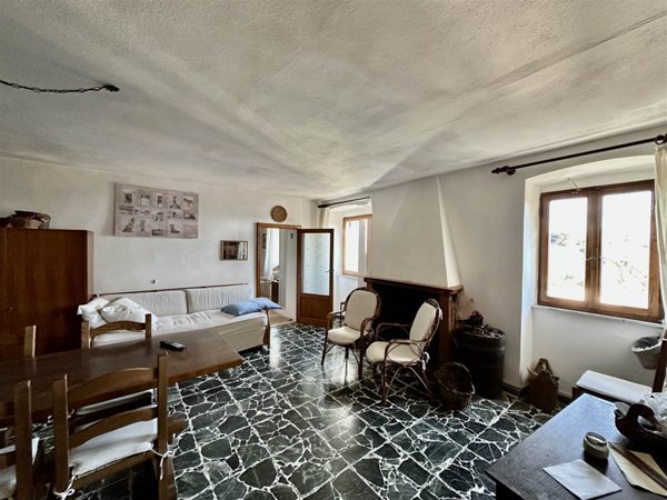 appartamento in vendita a Rio in zona Rio nell'Elba