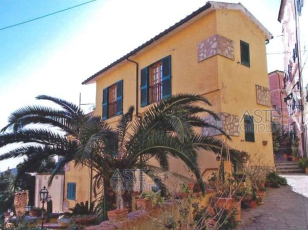 appartamento in vendita a Rio in zona Rio nell'Elba