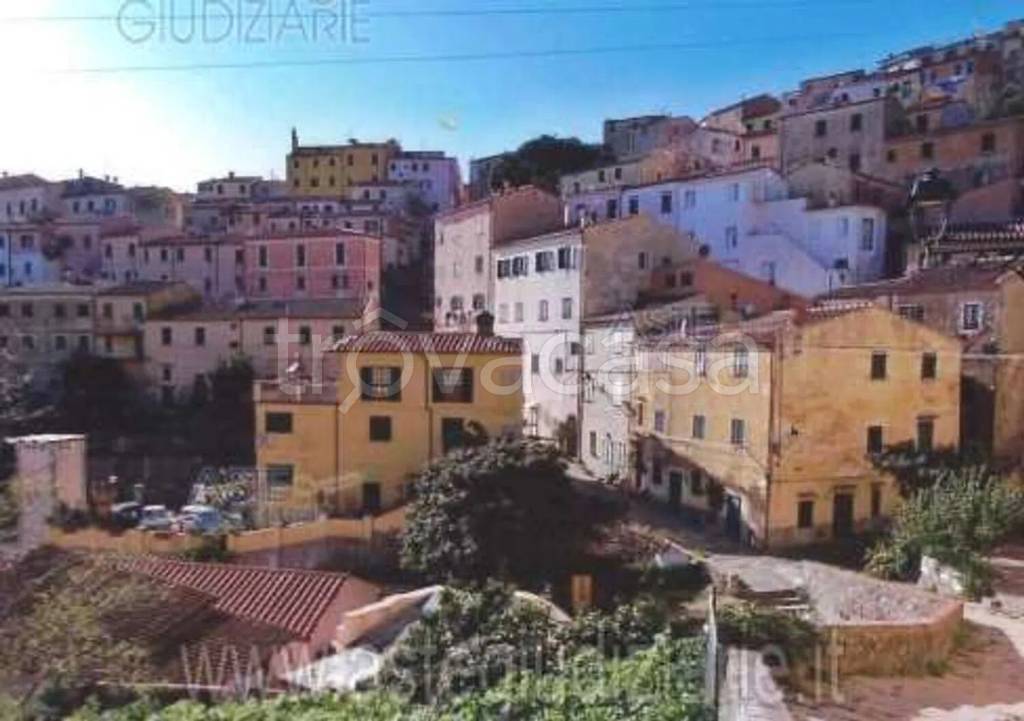 appartamento in vendita a Rio in zona Rio nell'Elba