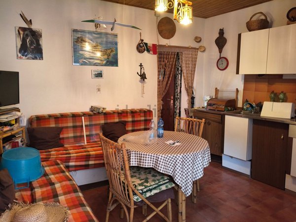 appartamento in vendita a Rio in zona Rio nell'Elba