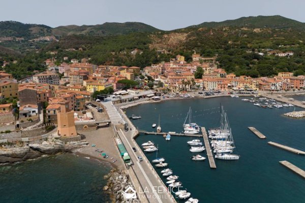 casa indipendente in vendita a Rio in zona Rio Marina