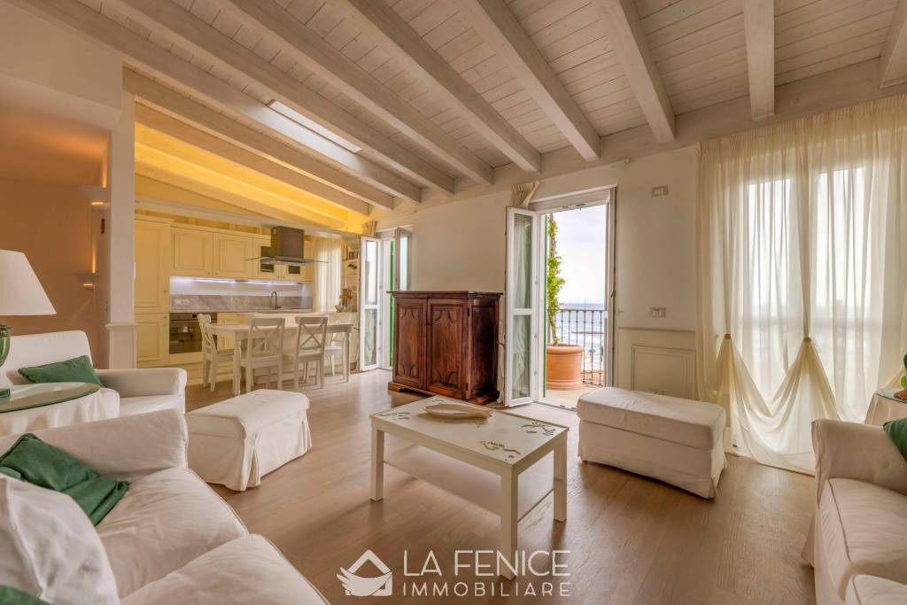 casa indipendente in vendita a Rio in zona Rio Marina