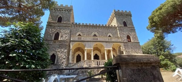 appartamento in vendita a Rio in zona Cavo