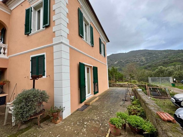 casa indipendente in vendita a Rio in zona Rio Marina