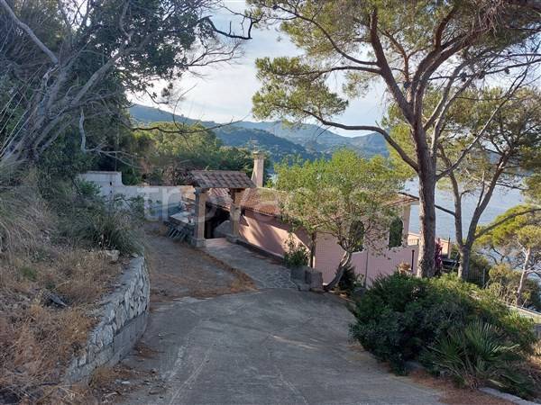 casa indipendente in vendita a Rio
