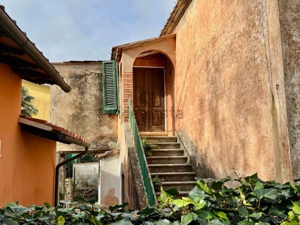 appartamento in vendita a Rio in zona Cavo