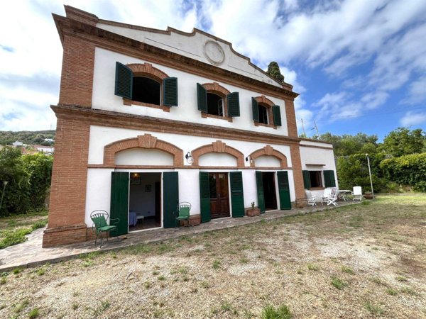 villa in vendita a Rio in zona Cavo