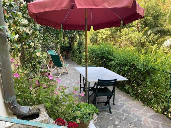 appartamento in vendita a Rio in zona Rio nell'Elba