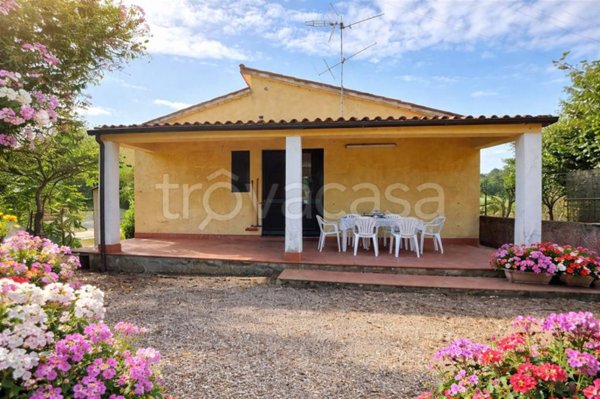 casa indipendente in vendita a Rio in zona Rio Marina