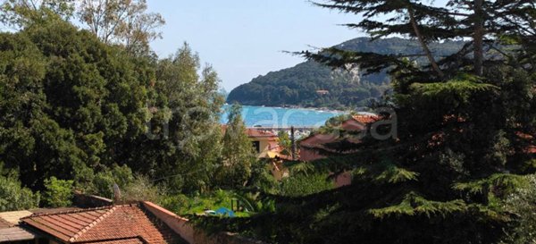 casa indipendente in vendita a Rio in zona Cavo