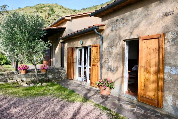 casale in vendita a Rio