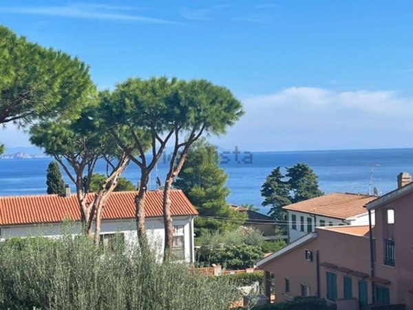 appartamento in vendita a Rio in zona Cavo