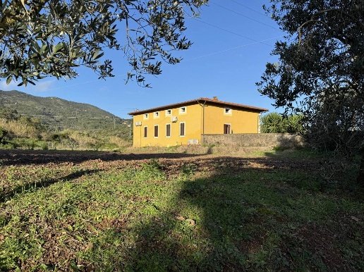 appartamento in vendita a Rio in zona Rio Marina