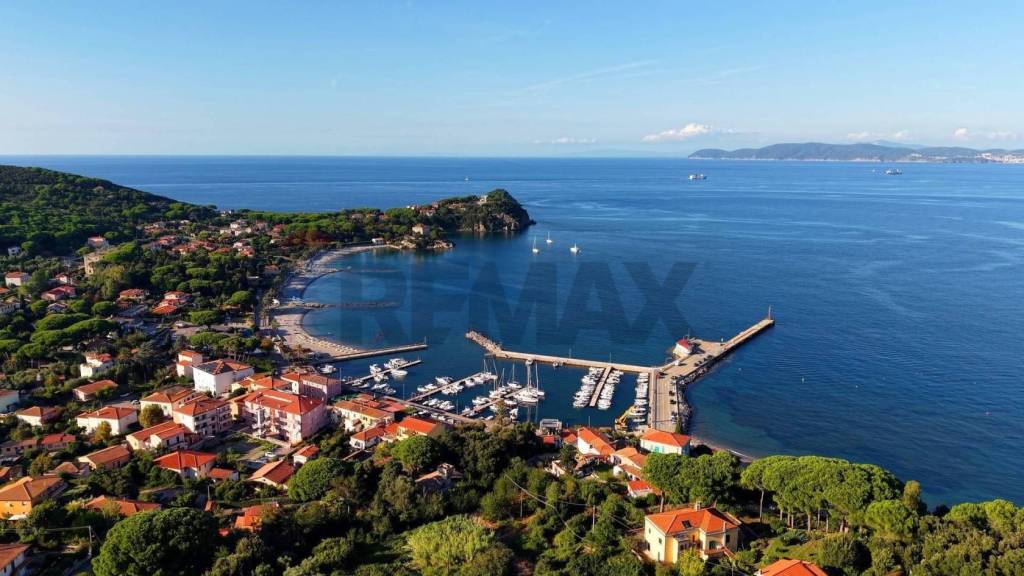 appartamento in vendita a Rio in zona Cavo
