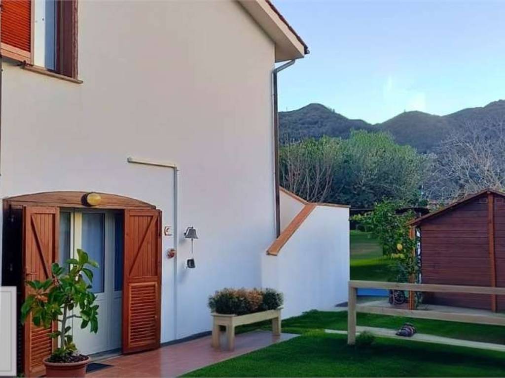 casa indipendente in vendita a Rio