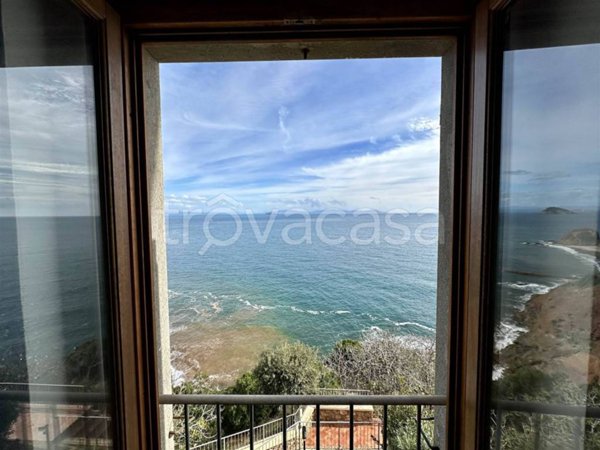 appartamento in vendita a Rio in zona Cavo