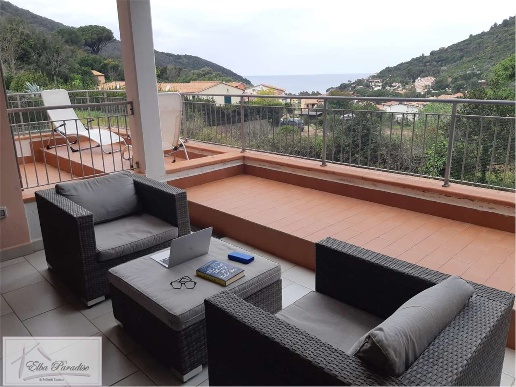 appartamento in vendita a Rio in zona Rio nell'Elba