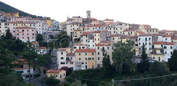 appartamento in vendita a Rio in zona Rio nell'Elba