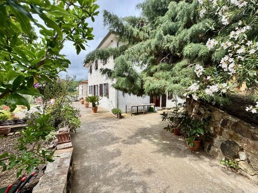 casa indipendente in vendita a Rio in zona Rio Marina