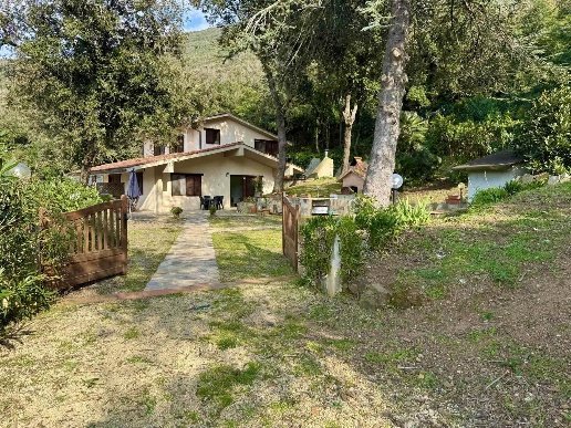 casa indipendente in vendita a Rio in zona Rio Marina