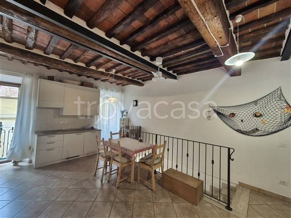 appartamento in vendita a Rio in zona Rio nell'Elba