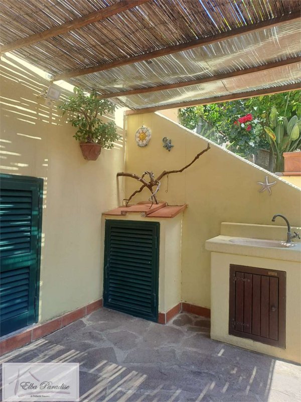 appartamento in vendita a Rio in zona Rio nell'Elba