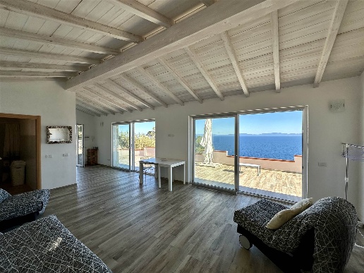 casa indipendente in vendita a Rio in zona Rio Marina