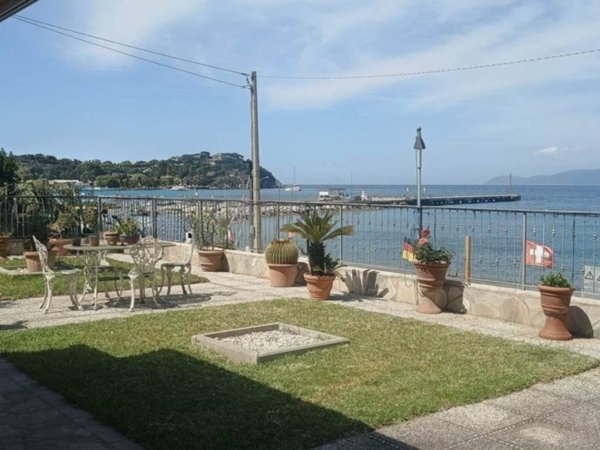appartamento in vendita a Rio in zona Cavo