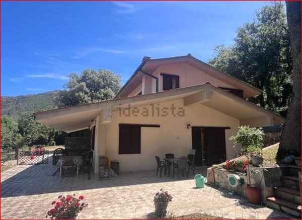 casa indipendente in vendita a Rio in zona Rio nell'Elba