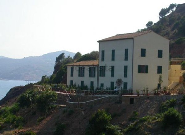 appartamento in vendita a Rio in zona Rio Marina