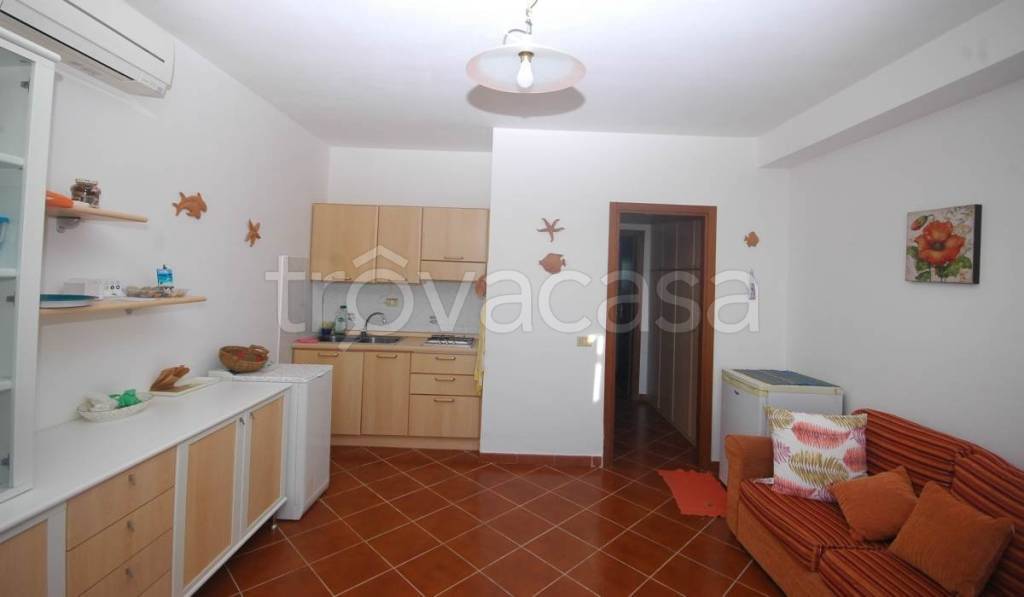 appartamento in vendita a Rio in zona Rio nell'Elba