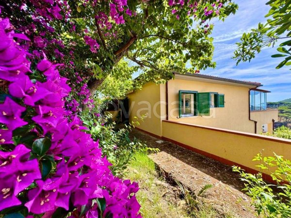 appartamento in vendita a Rio in zona Rio nell'Elba