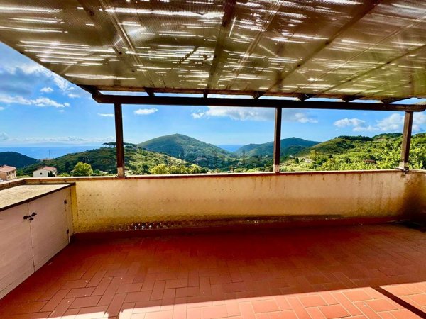appartamento in vendita a Rio in zona Rio nell'Elba