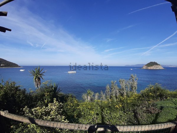 appartamento in vendita a Rio in zona Cavo