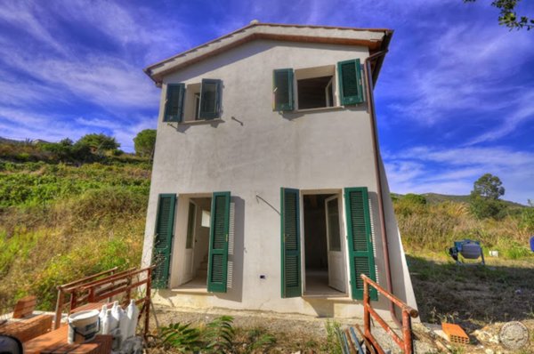 casa indipendente in vendita a Rio in zona Rio nell'Elba