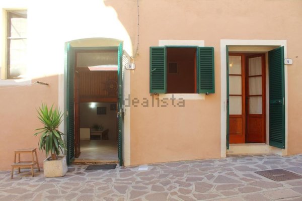 appartamento in vendita a Rio in zona Rio nell'Elba