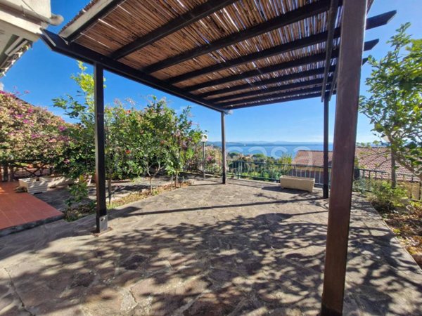 appartamento in vendita a Rio in zona Cavo