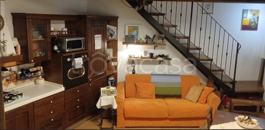 appartamento in vendita a Rio in zona Rio nell'Elba
