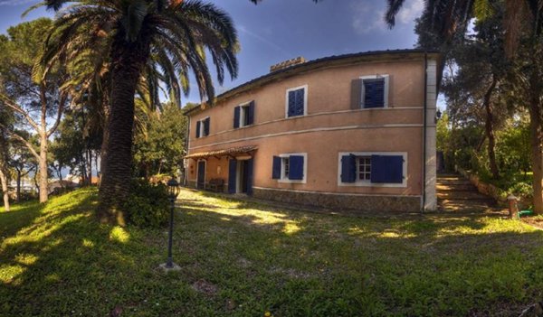 casa indipendente in vendita a Rio in zona Cavo