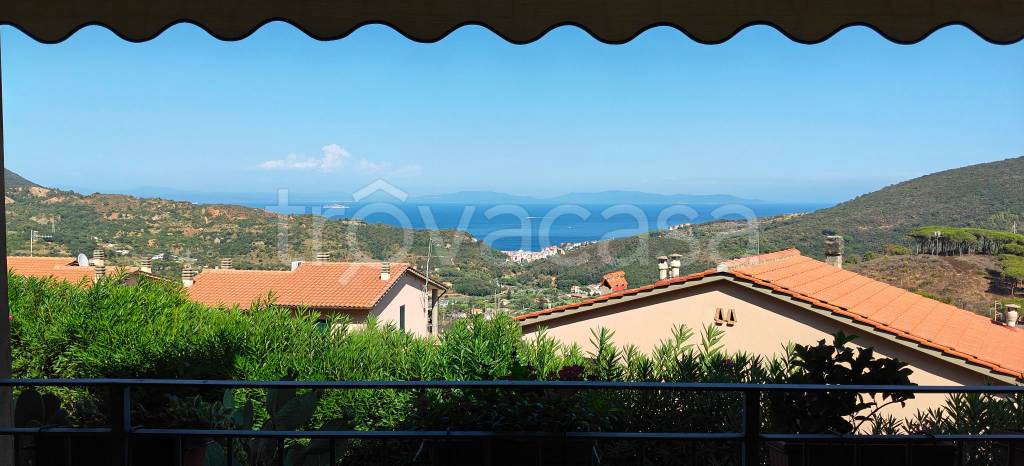 appartamento in vendita a Rio in zona Rio nell'Elba
