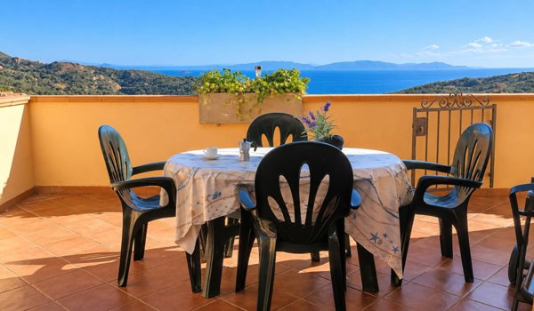 appartamento in vendita a Rio in zona Rio nell'Elba