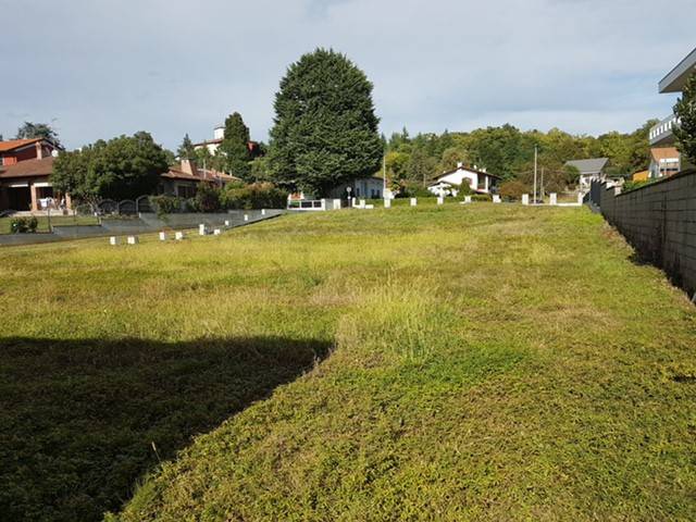 terreno agricolo in vendita a Fara Novarese