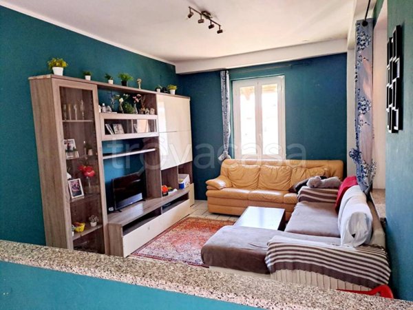 appartamento in vendita a Fara Novarese