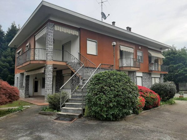 casa indipendente in vendita a Fontaneto d'Agogna