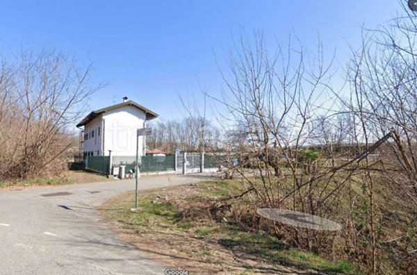casa indipendente in vendita a Fontaneto d'Agogna