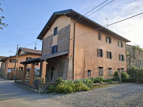 appartamento in vendita a Fontaneto d'Agogna