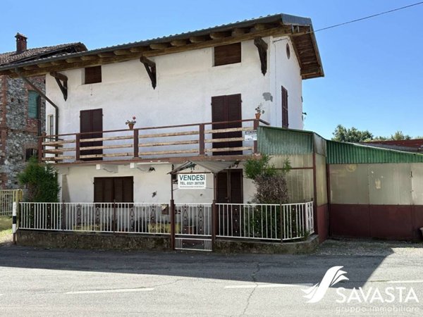 casa indipendente in vendita a Fontaneto d'Agogna in zona Sant'Antonio
