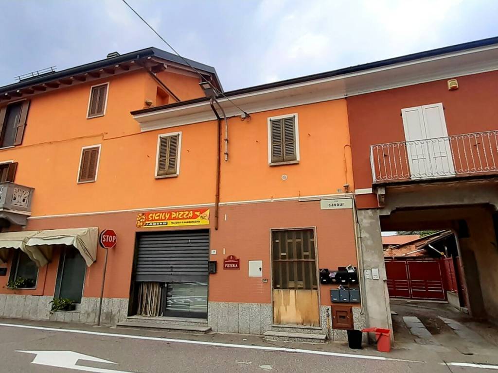 negozio in vendita a Fontaneto d'Agogna