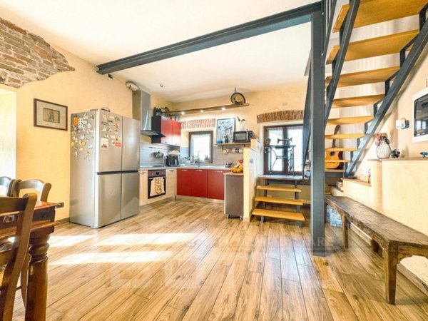 casa indipendente in vendita a Fontaneto d'Agogna in zona Sant'Antonio
