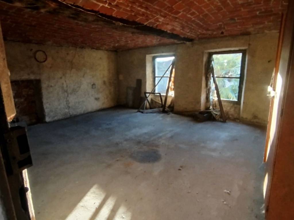 casa indipendente in vendita a Fontaneto d'Agogna